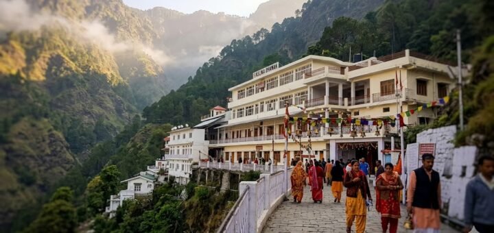 Kalika Bhawan room booking guest house building near Vaishno Devi shrine in Trikuta hills